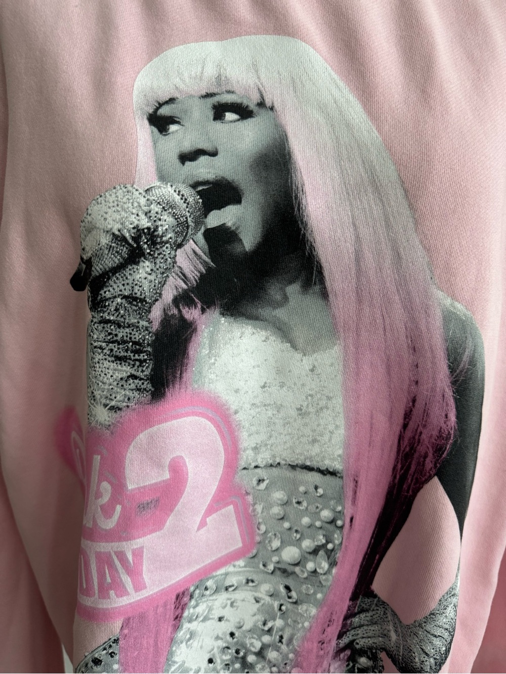 Nicki Minaj Pink Friday 2 Gag City Reloaded Crewneck Sweatshirt Concert Size XL - Picture 2 of 7